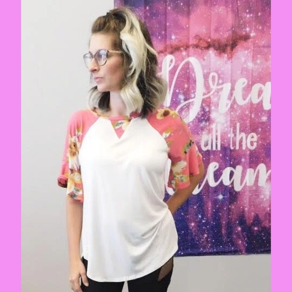 Floral Tee - Picture 1 of 1